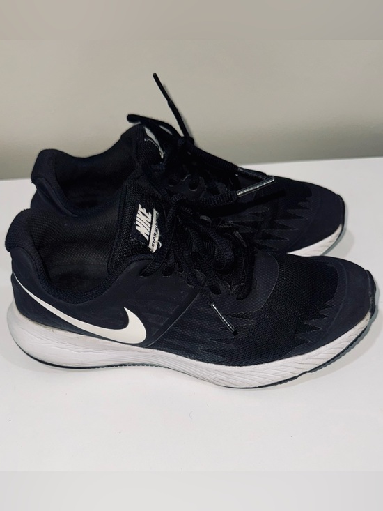 Nike Other - Nike Star Runner Athletic Running Shoes Black White Youth Size 4Y